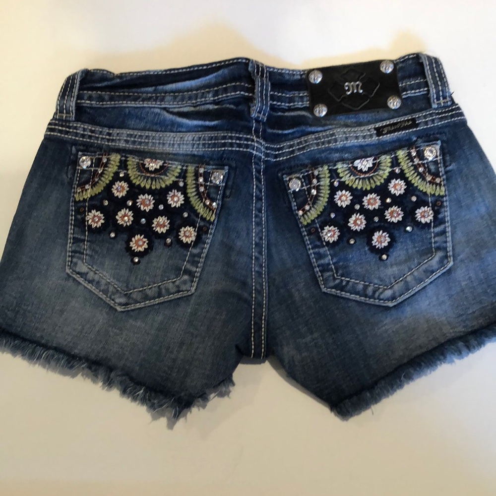Miss Me Denim Shorts size 27 in EUC